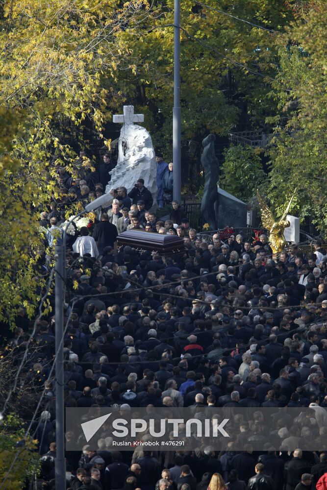 Burial of entrepreneur Vyacheslav Ivankov (Yaponchik) in Moscow