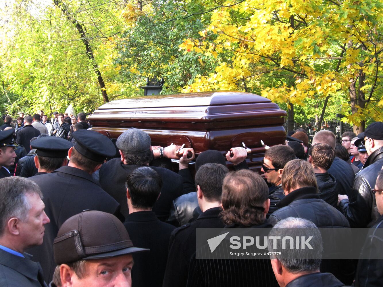 Entrepreneur Vyacheslav Ivankov (Yaponchik) buried in Moscow