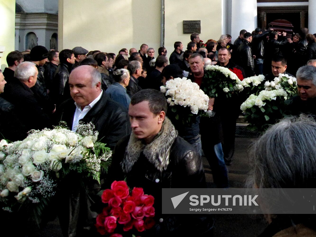 Entrepreneur Vyacheslav Ivankov (Yaponchik) buried in Moscow
