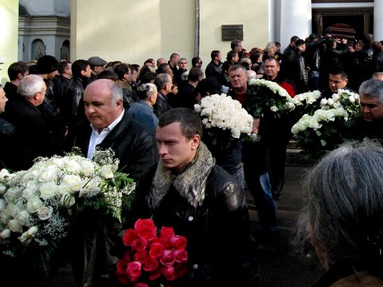Entrepreneur Vyacheslav Ivankov (Yaponchik) buried in Moscow