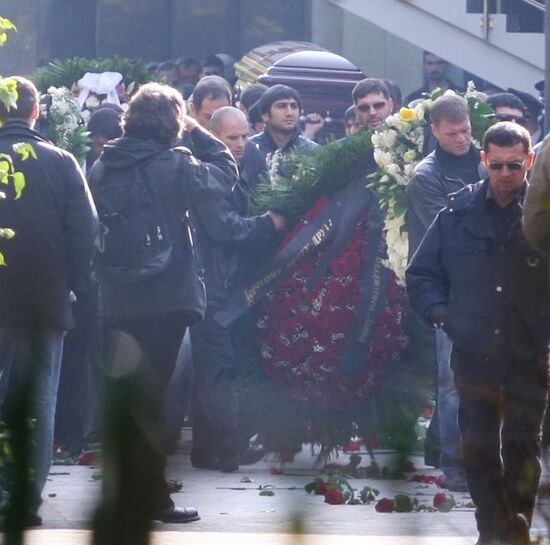 Entrepreneur Vyacheslav Ivankov (Yaponchik) buried in Moscow