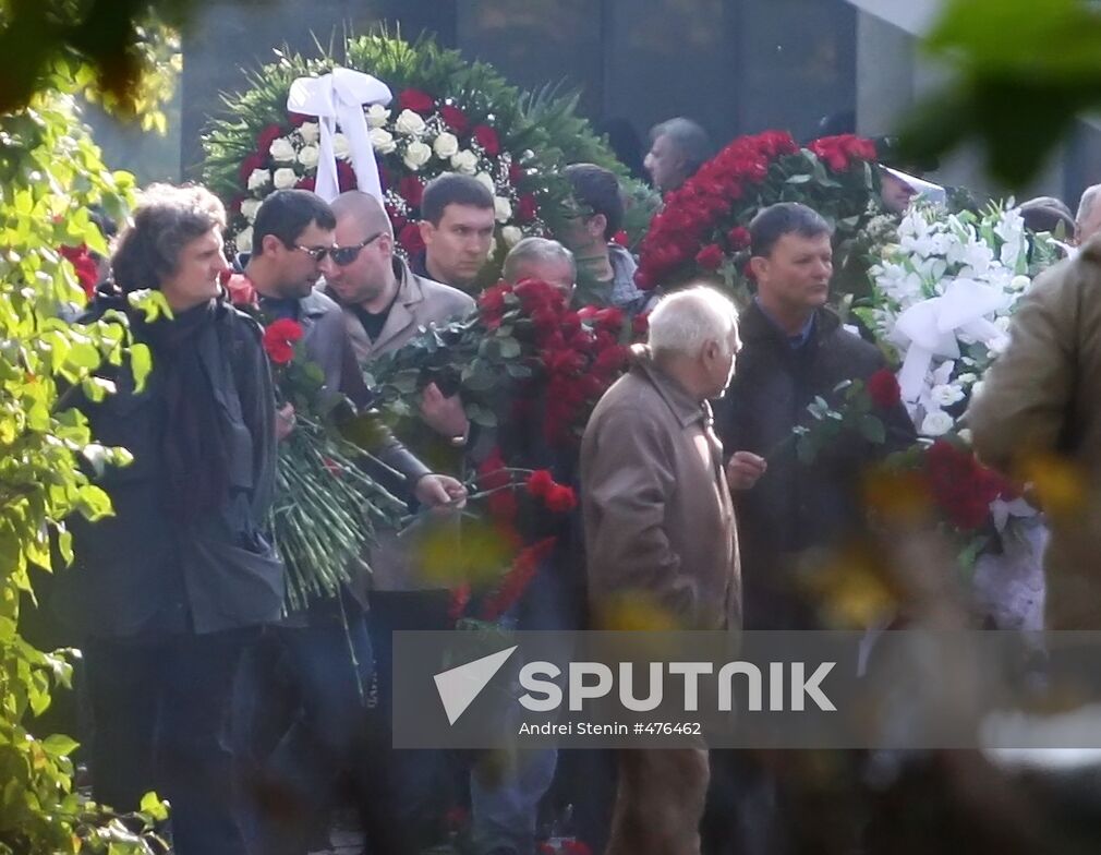 Entrepreneur Vyacheslav Ivankov (Yaponchik) buried in Moscow