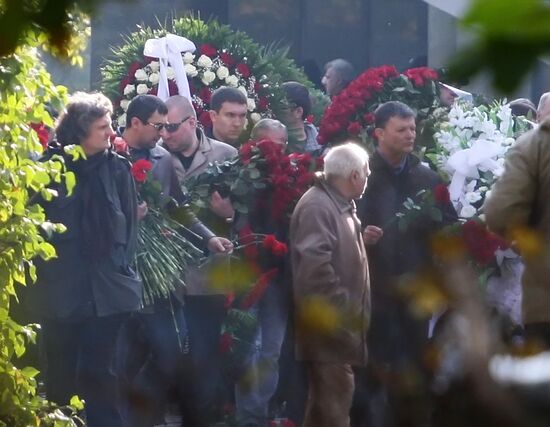 Entrepreneur Vyacheslav Ivankov (Yaponchik) buried in Moscow