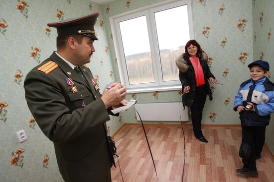 Retired Volga-Ural Military District officers get new apartments