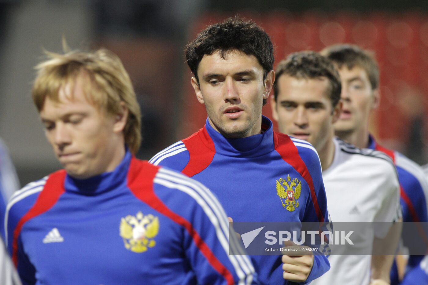 Russian Football Team holds open training session