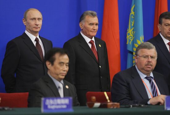 Vladimir Putin's visit to China, October 14, 2009