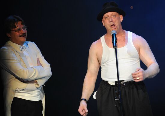 Gala show of the Second World Fools Congress