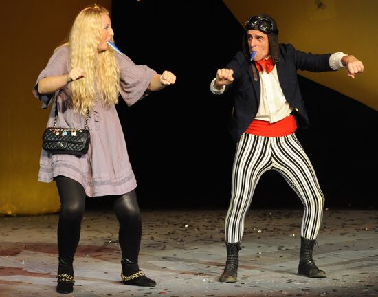 Clown Johnny Melville