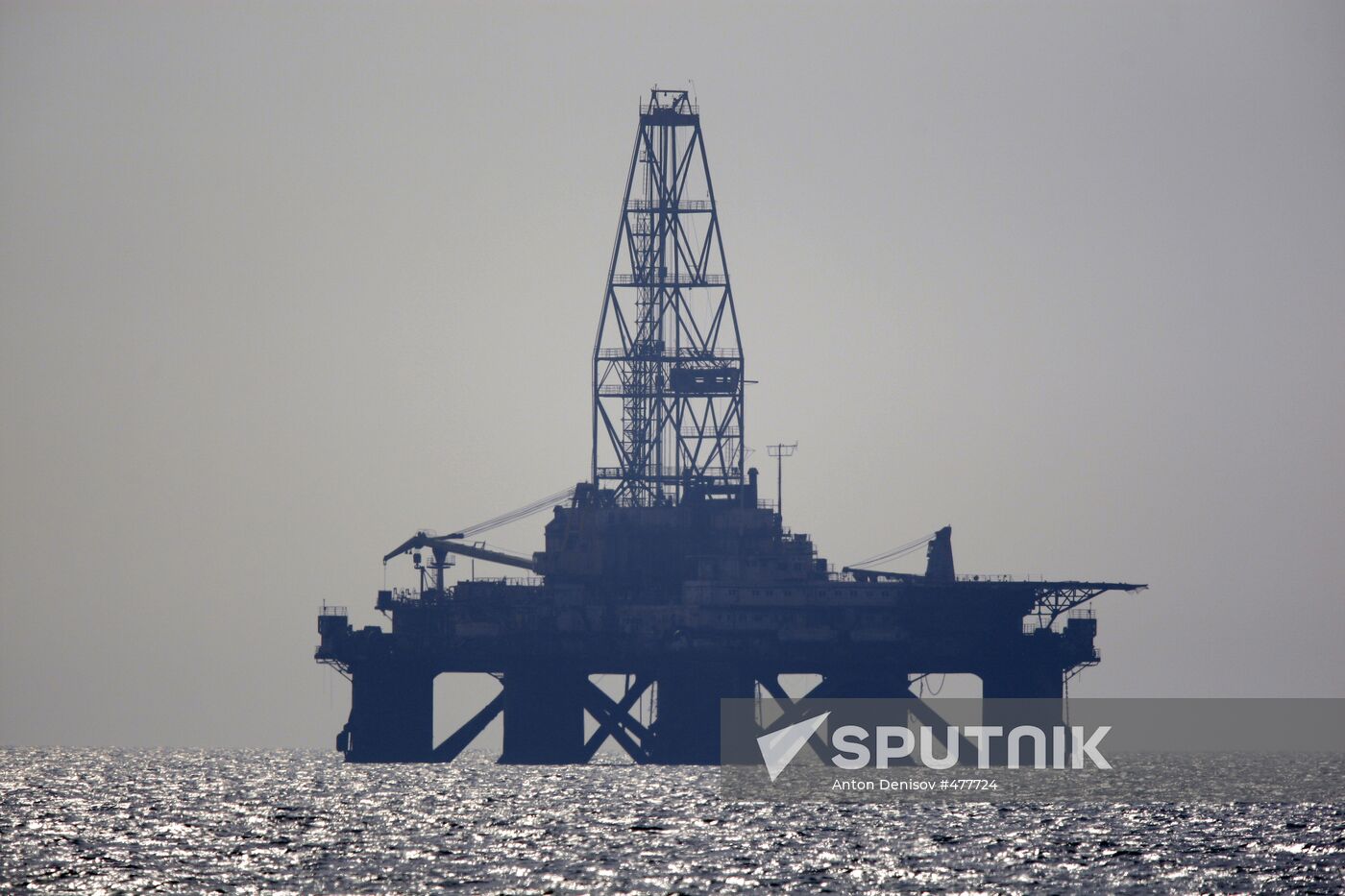 Oil rig in the Caspian Sea