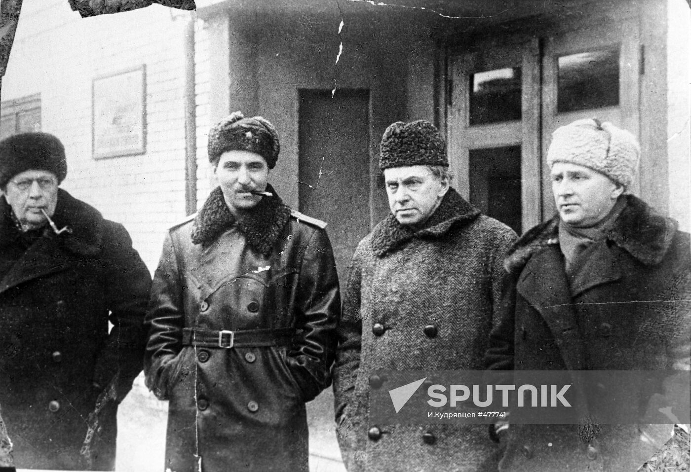 A. Tolstoy, K. Simonov, I. Erenburg, D. Kudryavtsev