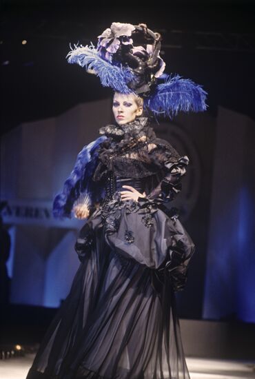 Model of Sergey Zverev's show