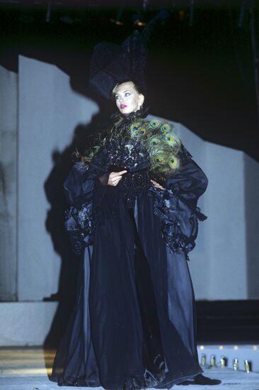 Model of Sergey Zverev's show
