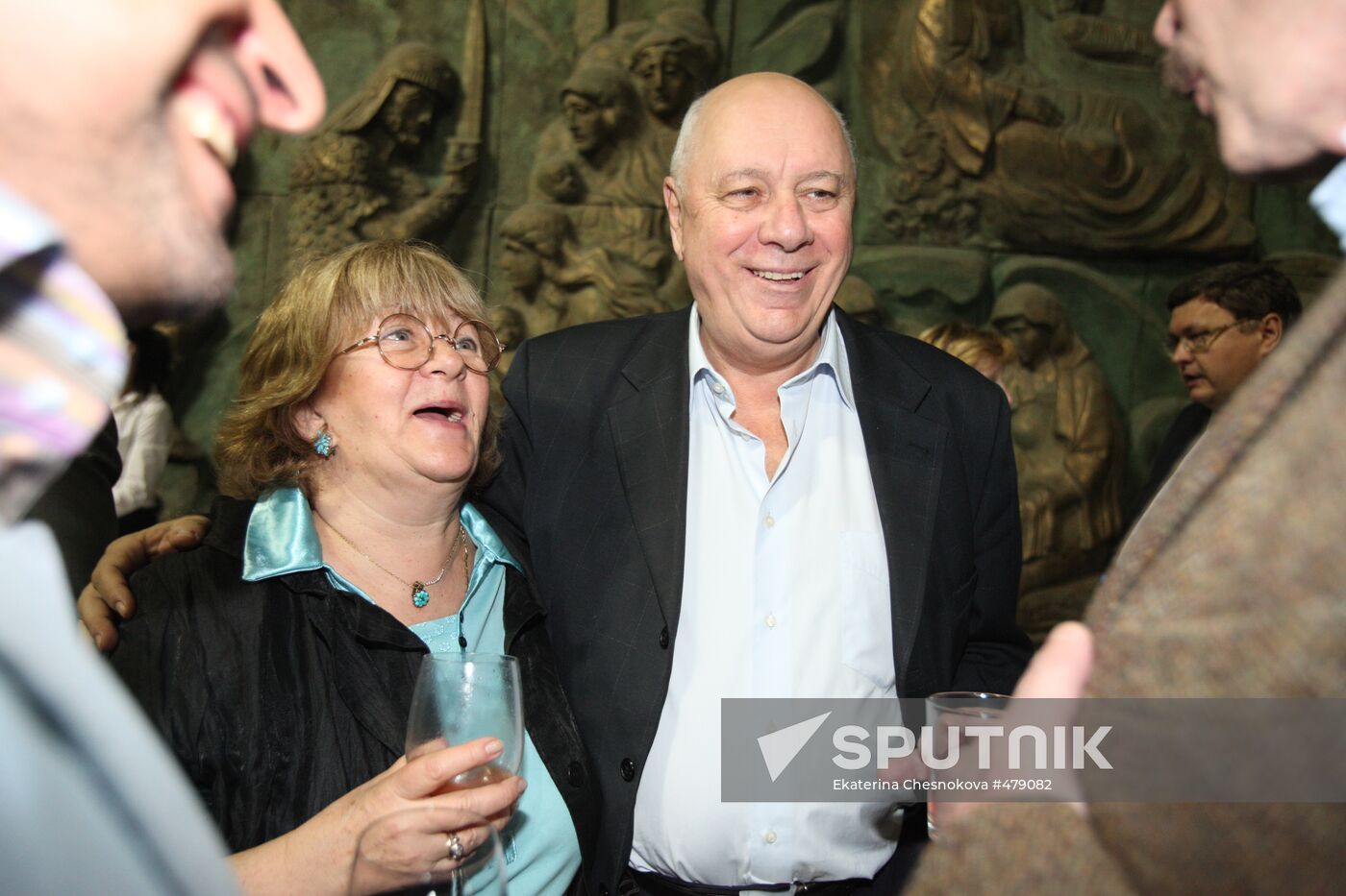 Alla Surikova, Arkady Inin