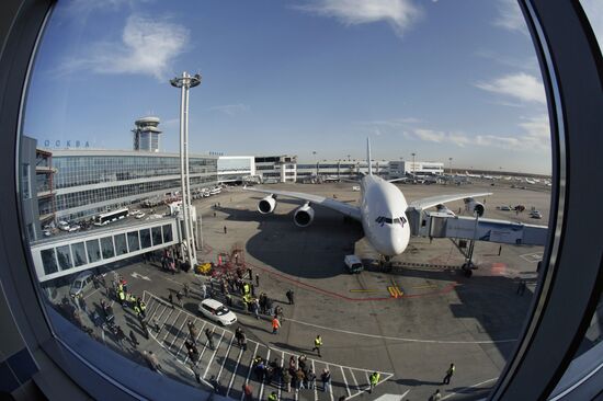 Presentation of Airbus A-380 passenger airliner