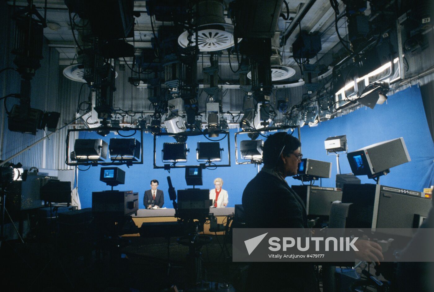 Recording Vremya news program