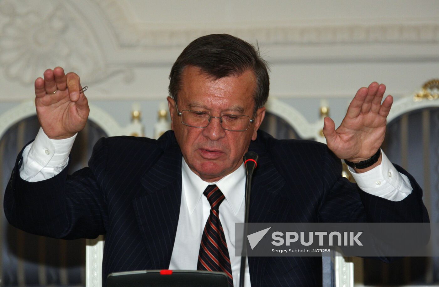 Viktor Zubkov meeting major agriculture businesses