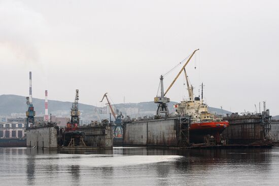 Murmansk Commercial Seaport