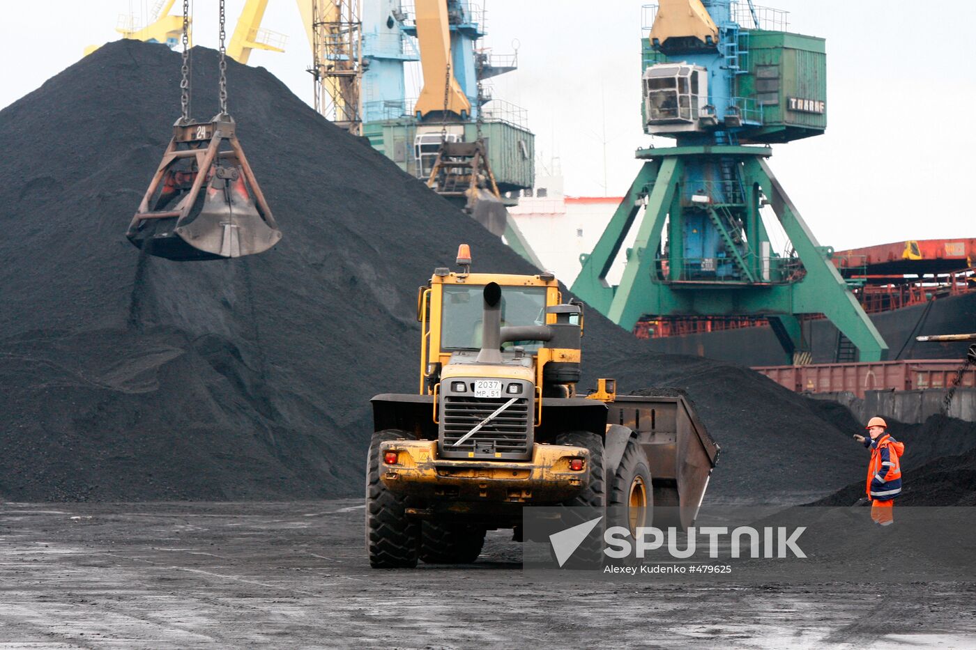 Murmansk Commercial Seaport