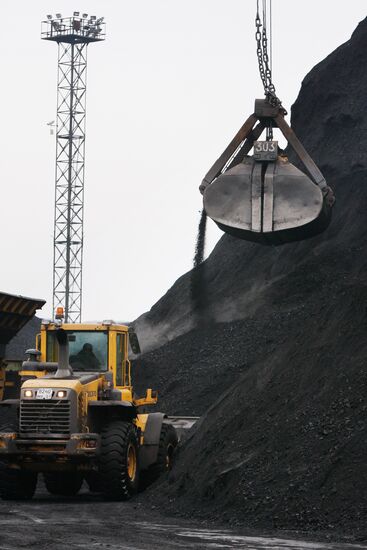 Murmansk Commercial Seaport