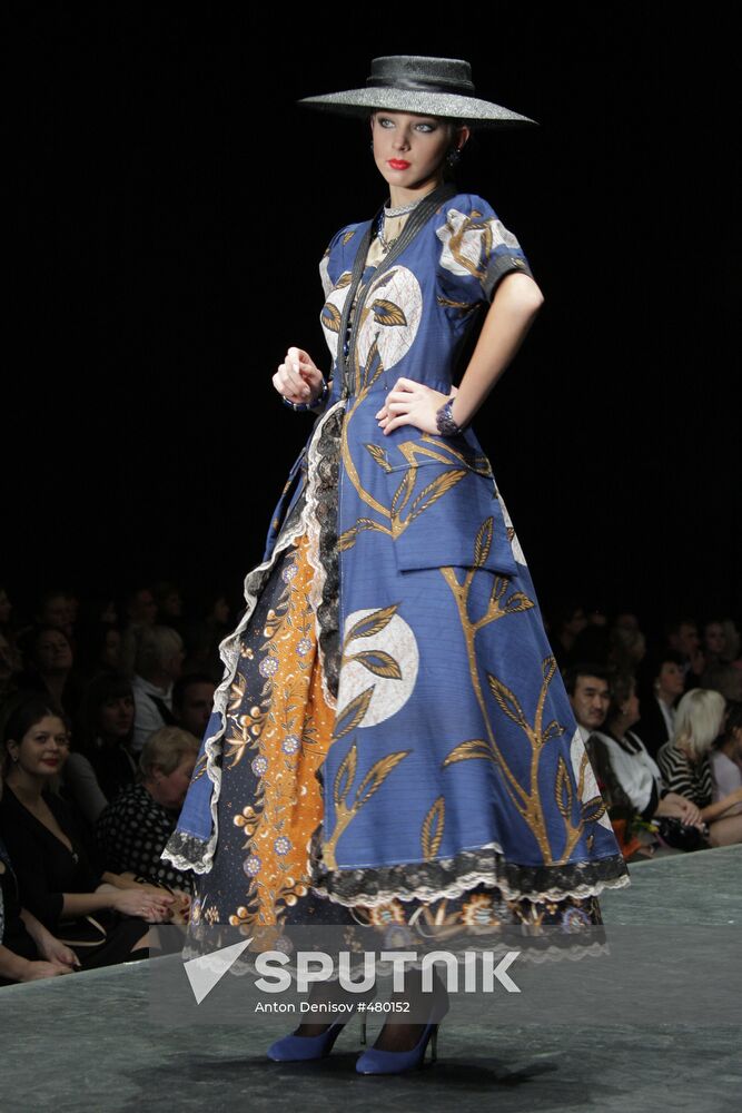 Fashion designer Vyacheslav Zaitsev presents new collection