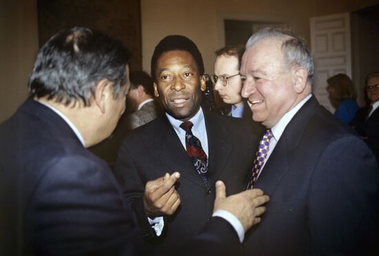 Pele and Nikita Simonyan