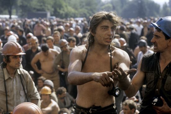 Donbas miners on strike