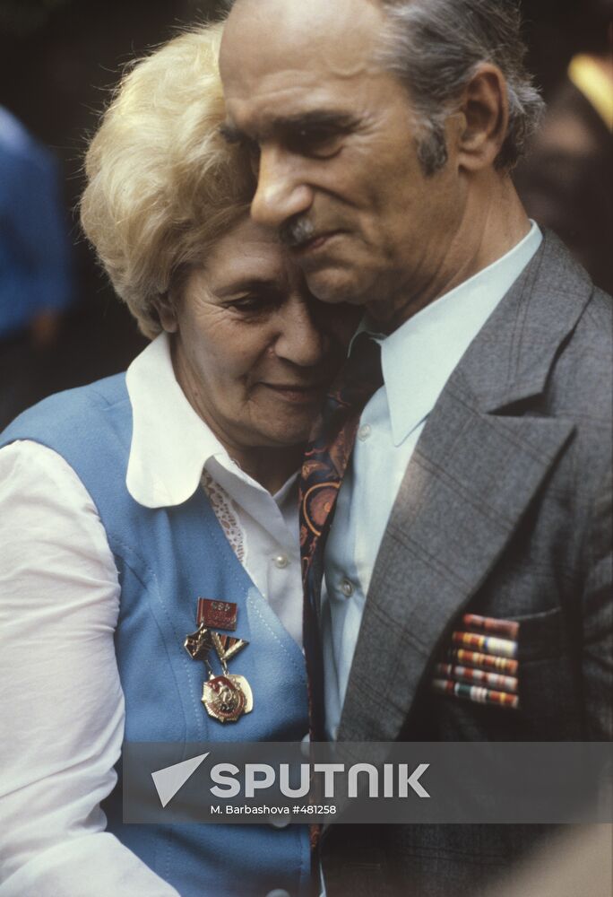 Nurse Anna Sulashkina and Ivan Zamkin, deputy division commander