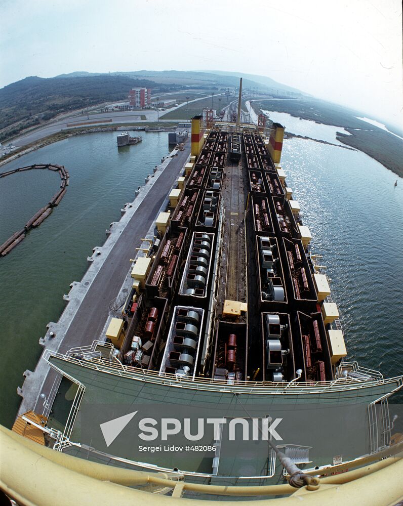 Loading a train ferry in the port of Varna