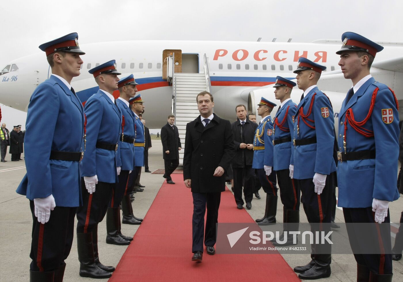 Russian President arrives in Serbia