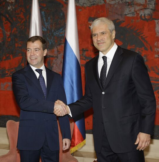 Russian, Serbian Presidents meet