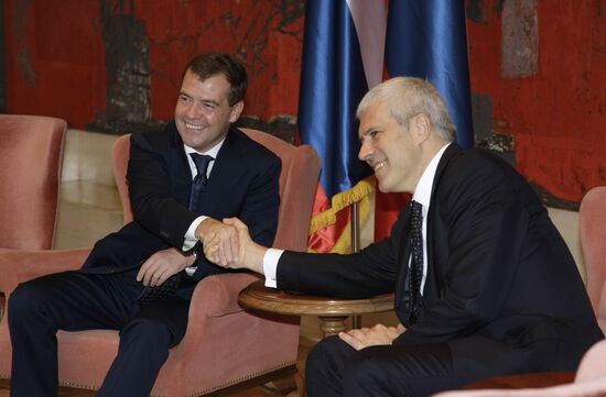 Russian, Serbian Presidents meet