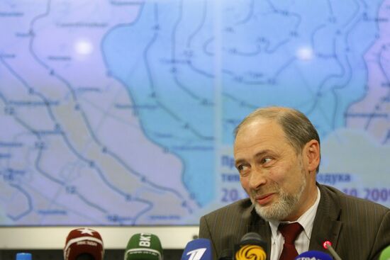 Roman Vilfand, Roshydromet director