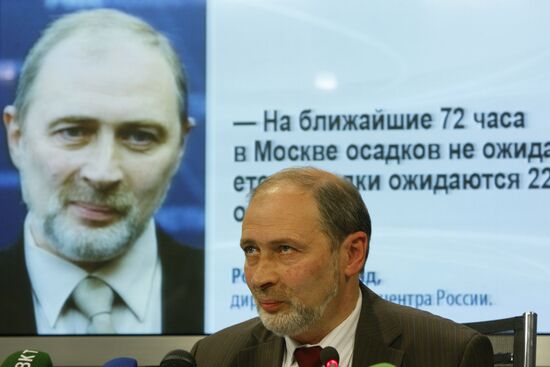 Roman Vilfand, Roshydromet director