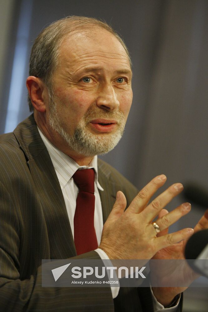 Roman Vilfand, Roshydromet director