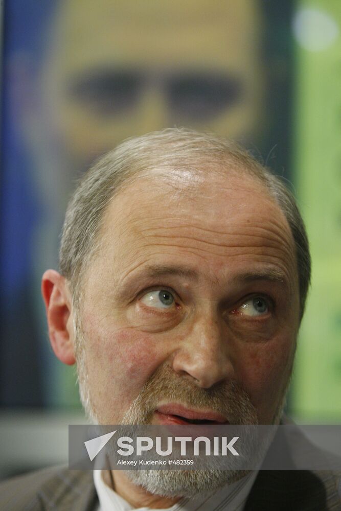 Roman Vilfand, Roshydromet director
