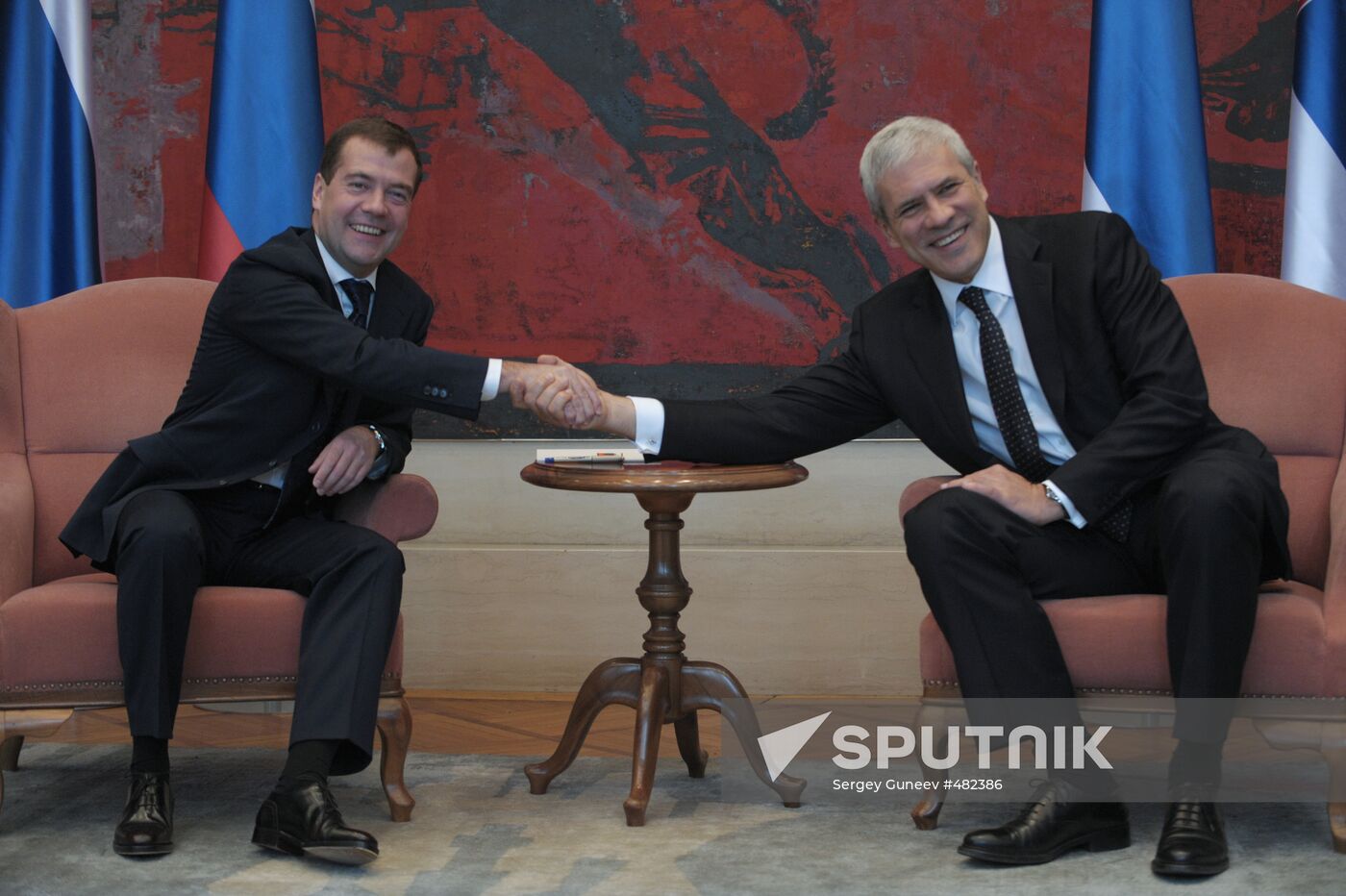 Russian, Serbian Presidents meet