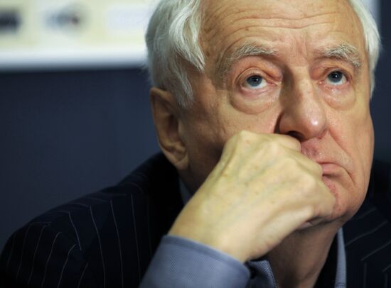 Mark Zakharov