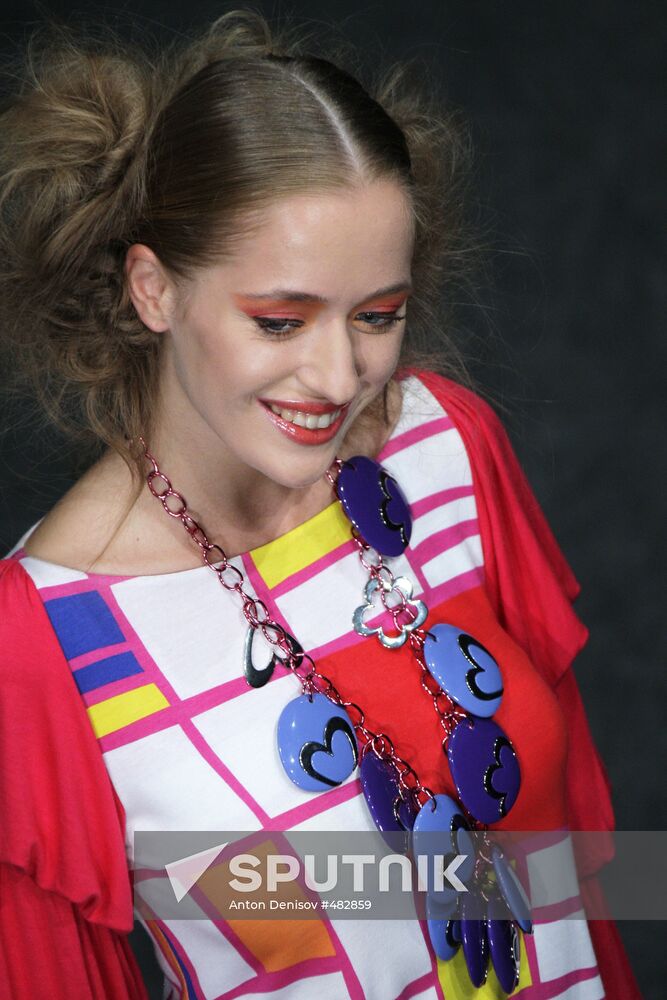 Agatha Ruiz de la Prada collection show