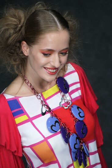 Agatha Ruiz de la Prada collection show