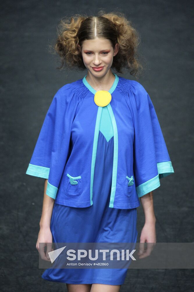 Agatha Ruiz de la Prada collection show