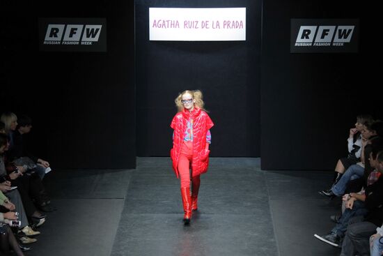 Agatha Ruiz de la Prada collection show