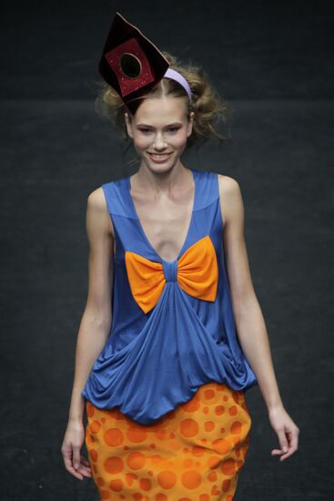 Agatha Ruiz de la Prada collection show