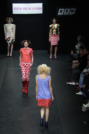 Agatha Ruiz de la Prada collection show