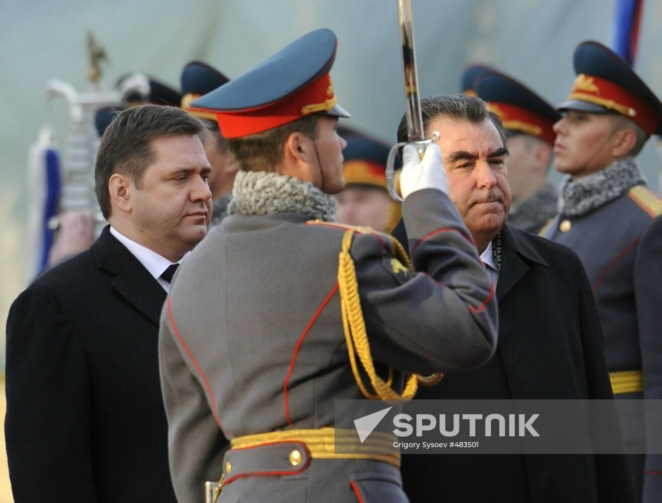 Tajik President Emomali Rakhmon arrives in Moscow