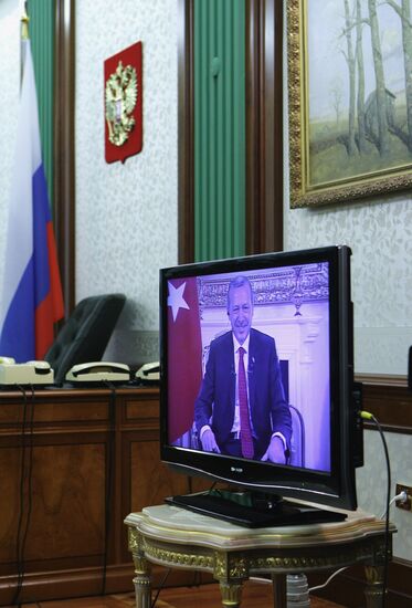 Vladimir Putin and Recep Erdogan hold teleconference