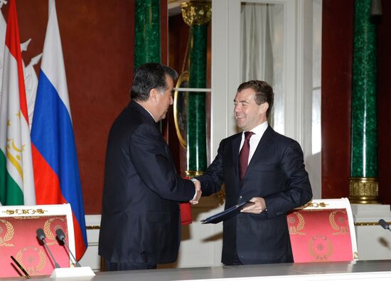 Tajik President Emomali Rakhmon visits Russia