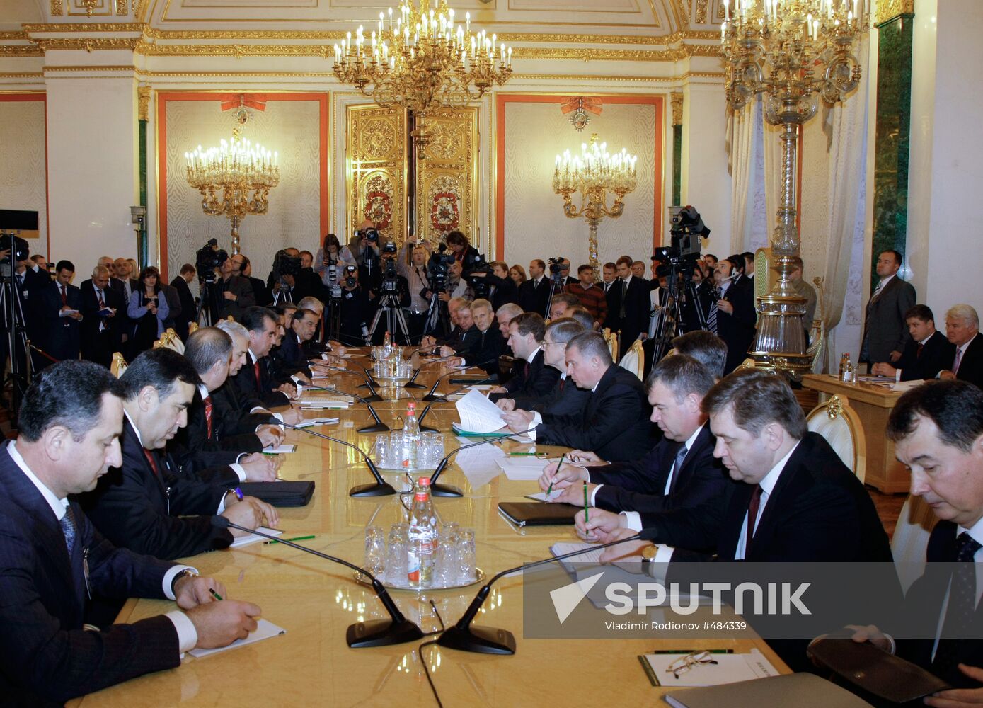 Tajik President Emomali Rakhmon visits Russia