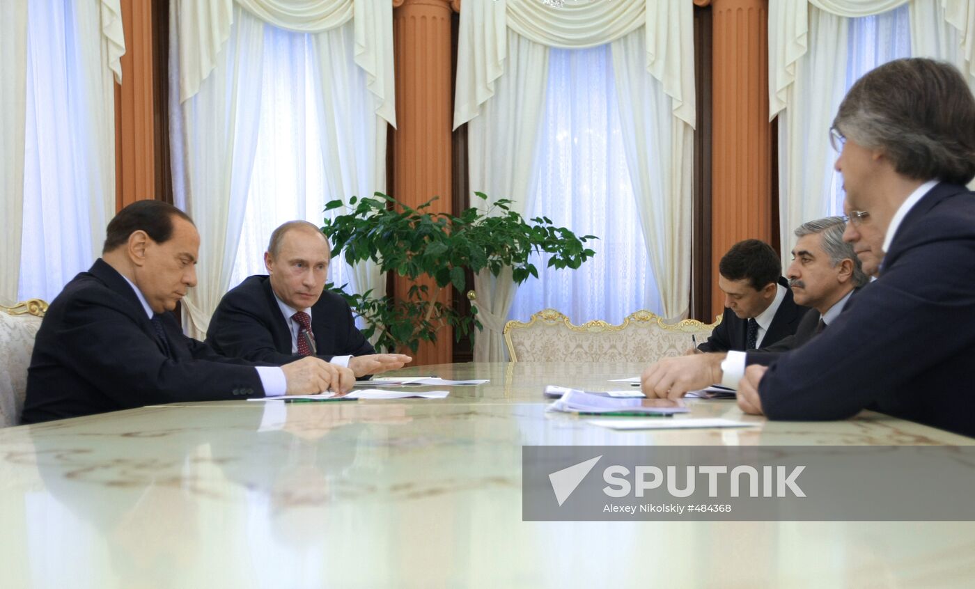 Russian, Italian Prime Ministers meets with Russian top managers
