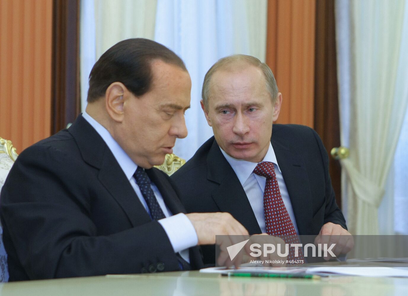 Russian, Italian Prime Ministers meets with Russian top managers
