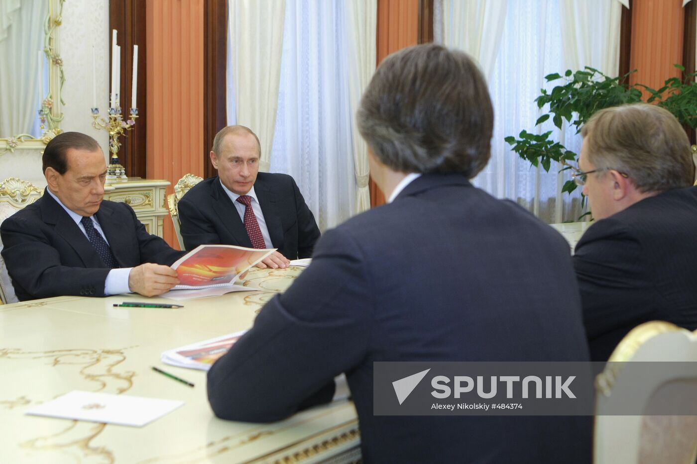 Russian, Italian Prime Ministers meets with Russian top managers